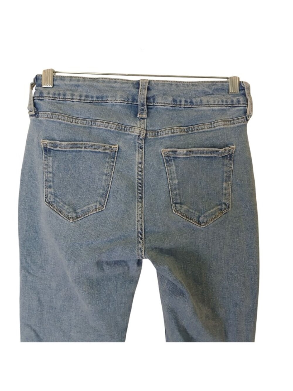 St. Johns Bay Womens 2P Petite Capri Jeans Light Wash Denim 5-Pocket Design #B-3 - Picture 7 of 11
